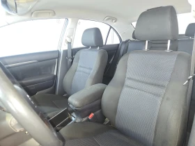 Toyota Avensis 2.0i 147.к.с, снимка 12