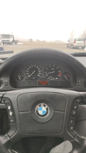 BMW 523 2.5, снимка 8