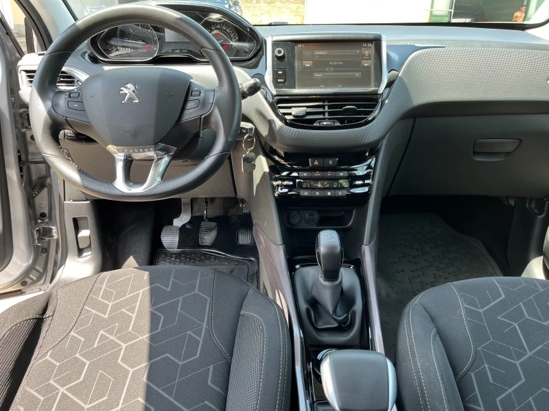 Peugeot 2008, снимка 9 - Автомобили и джипове - 46383948