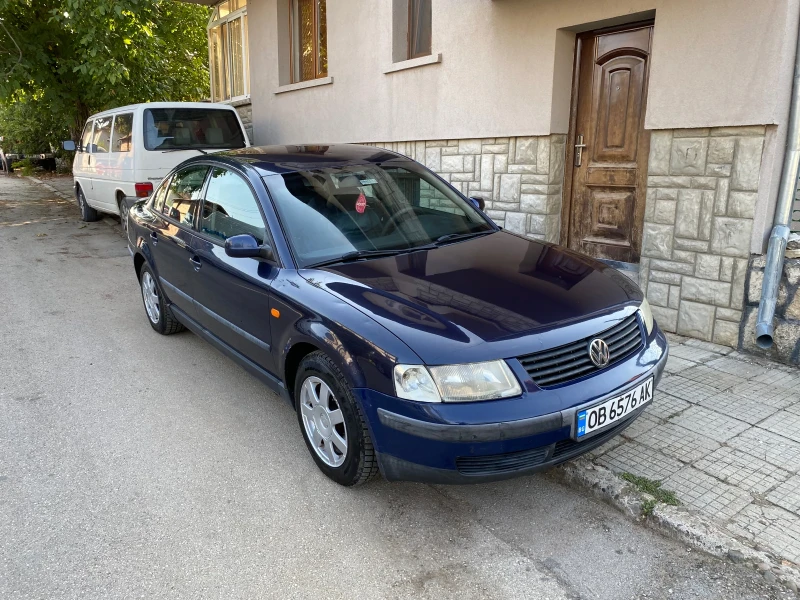 VW Passat 1.8T, снимка 8 - Автомобили и джипове - 47139500