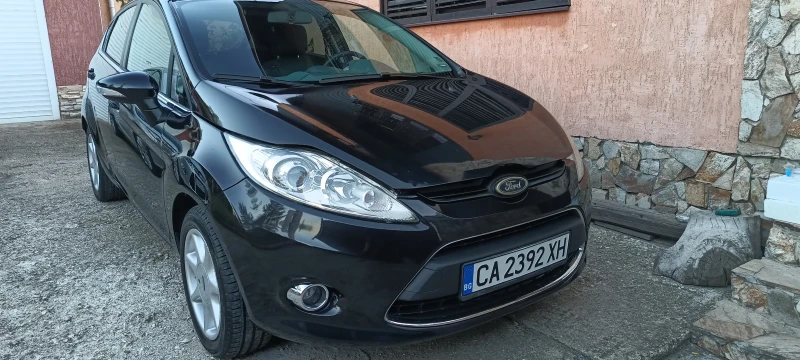 Ford Fiesta Титаниум , снимка 1 - Автомобили и джипове - 47382835