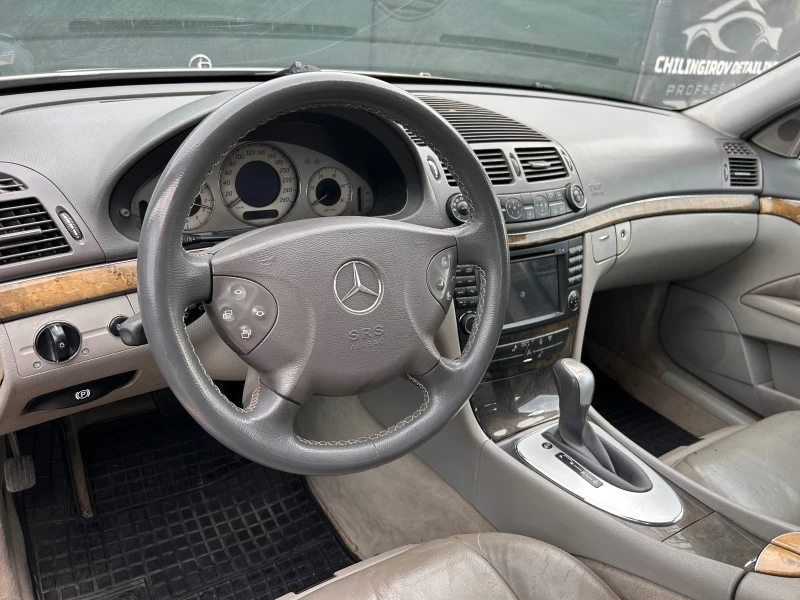 Mercedes-Benz E 270, снимка 11 - Автомобили и джипове - 48131718