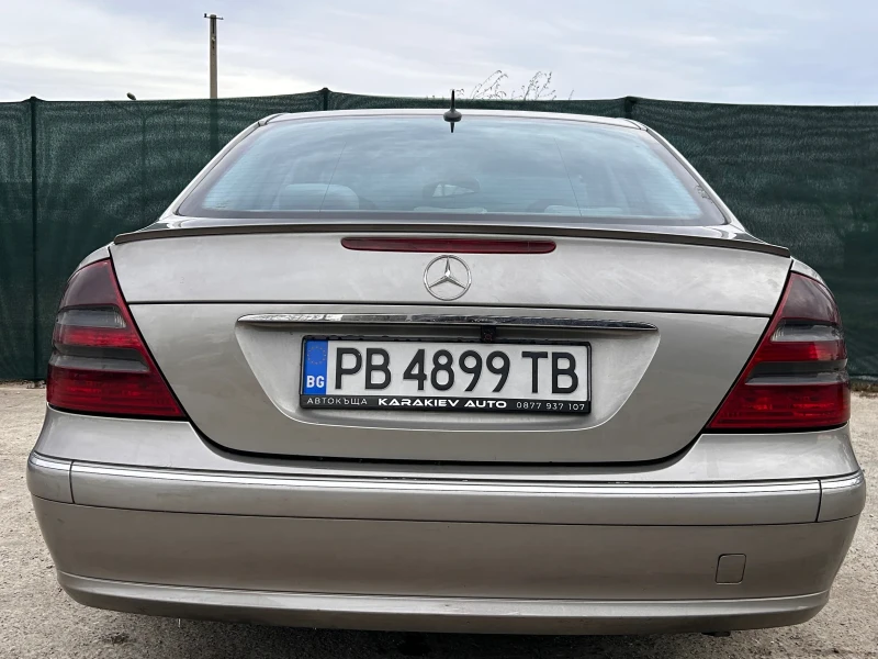 Mercedes-Benz E 270, снимка 4 - Автомобили и джипове - 48131718