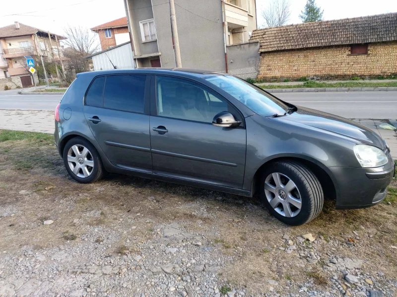 VW Golf 1.6, снимка 1 - Автомобили и джипове - 48376329