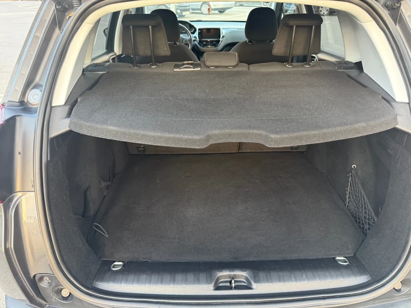 Peugeot 2008 1.2 PureTech нов внос Дания, снимка 12 - Автомобили и джипове - 52160832