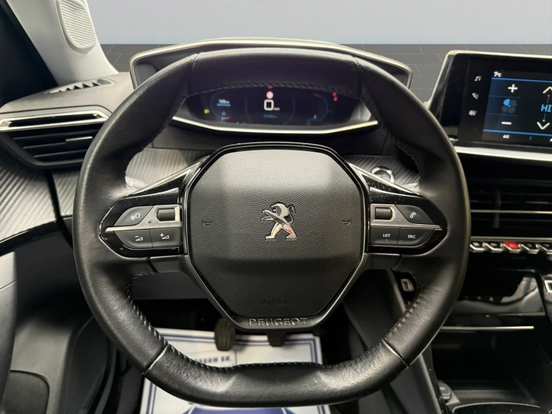 Peugeot 2008 ALLURE 1.2 130 Гаранция до 03.2028 г., снимка 11 - Автомобили и джипове - 52706259