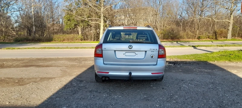 Skoda Octavia Комби, снимка 8 - Автомобили и джипове - 52828074