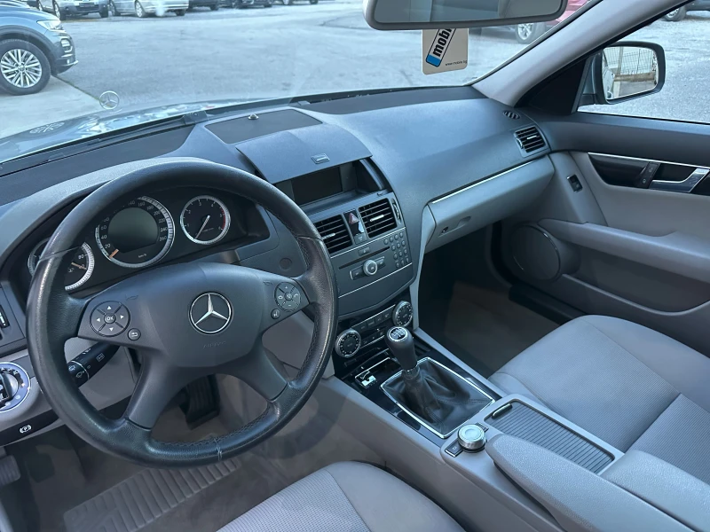 Mercedes-Benz C 200 2.2CDi, снимка 11 - Автомобили и джипове - 52851082
