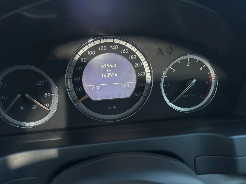 Mercedes-Benz C 200 2.2CDi, снимка 12 - Автомобили и джипове - 52851082