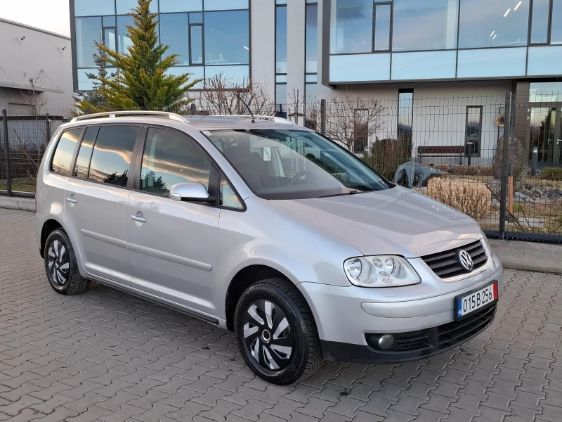 VW Touran 1.9TDI* (105кс)* ABTOMAT* * НОВ ВНОС* * , снимка 4 - Автомобили и джипове - 53450358
