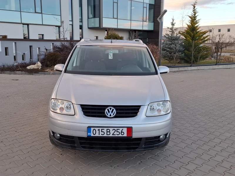 VW Touran 1.9TDI* (105кс)* ABTOMAT* * НОВ ВНОС* * , снимка 8 - Автомобили и джипове - 53450358