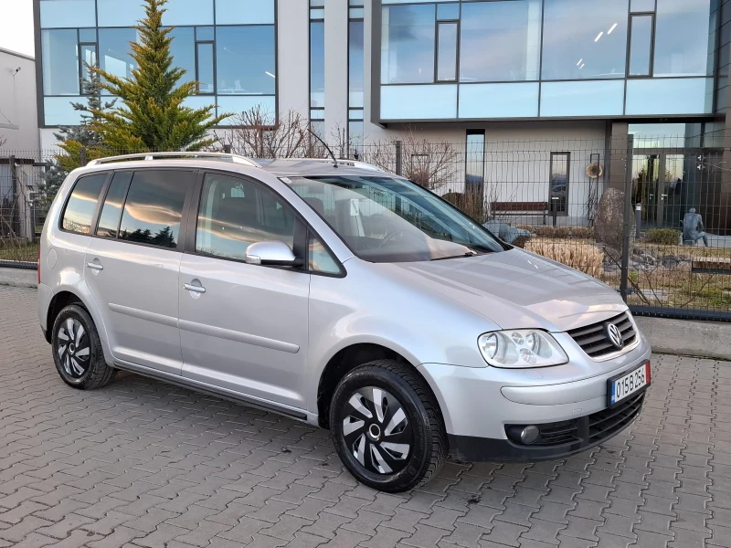 VW Touran 1.9TDI* (105кс)* ABTOMAT* * НОВ ВНОС* * , снимка 5 - Автомобили и джипове - 53450358