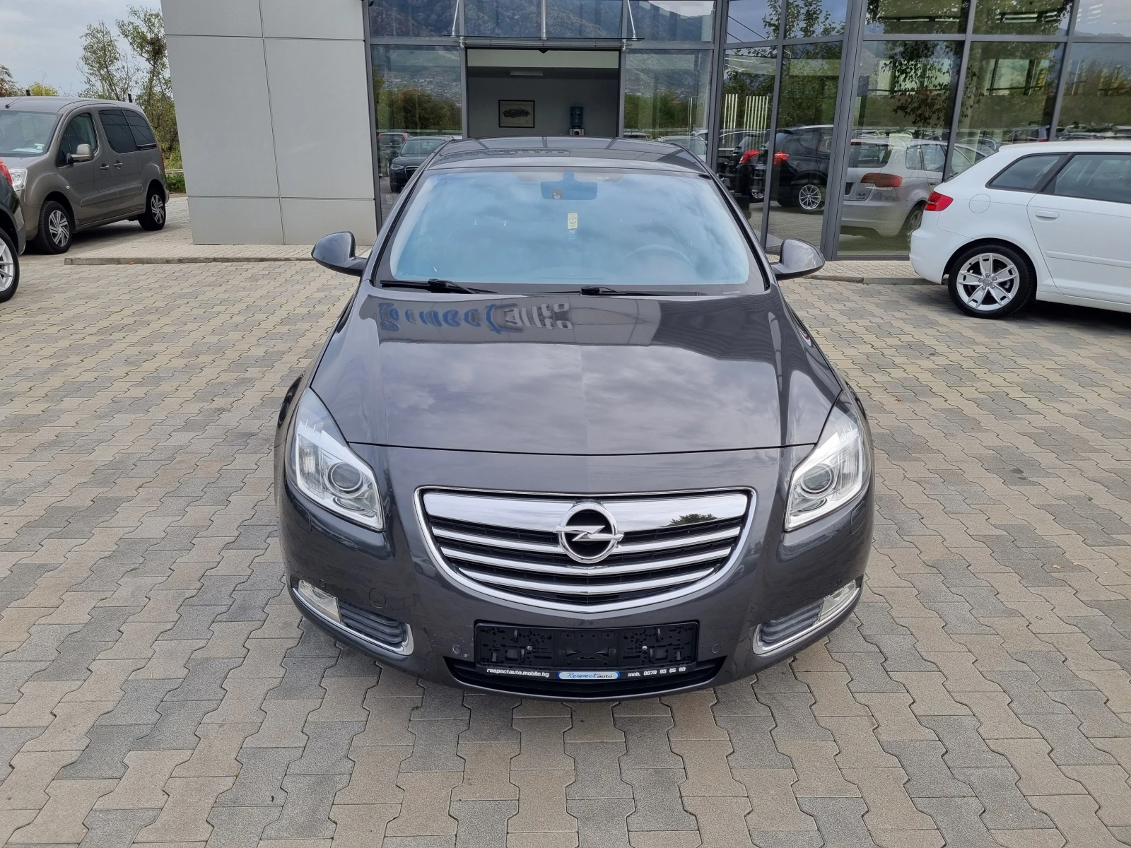 Opel Insignia 2.0CDTi-160hp АВТОМАТИК* СЕДАН - изображение 2