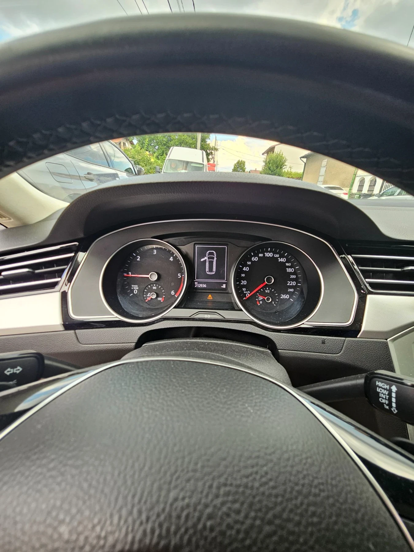 VW Passat 2.0 TDI Comfort Line, снимка 16 - Автомобили и джипове - 50944585