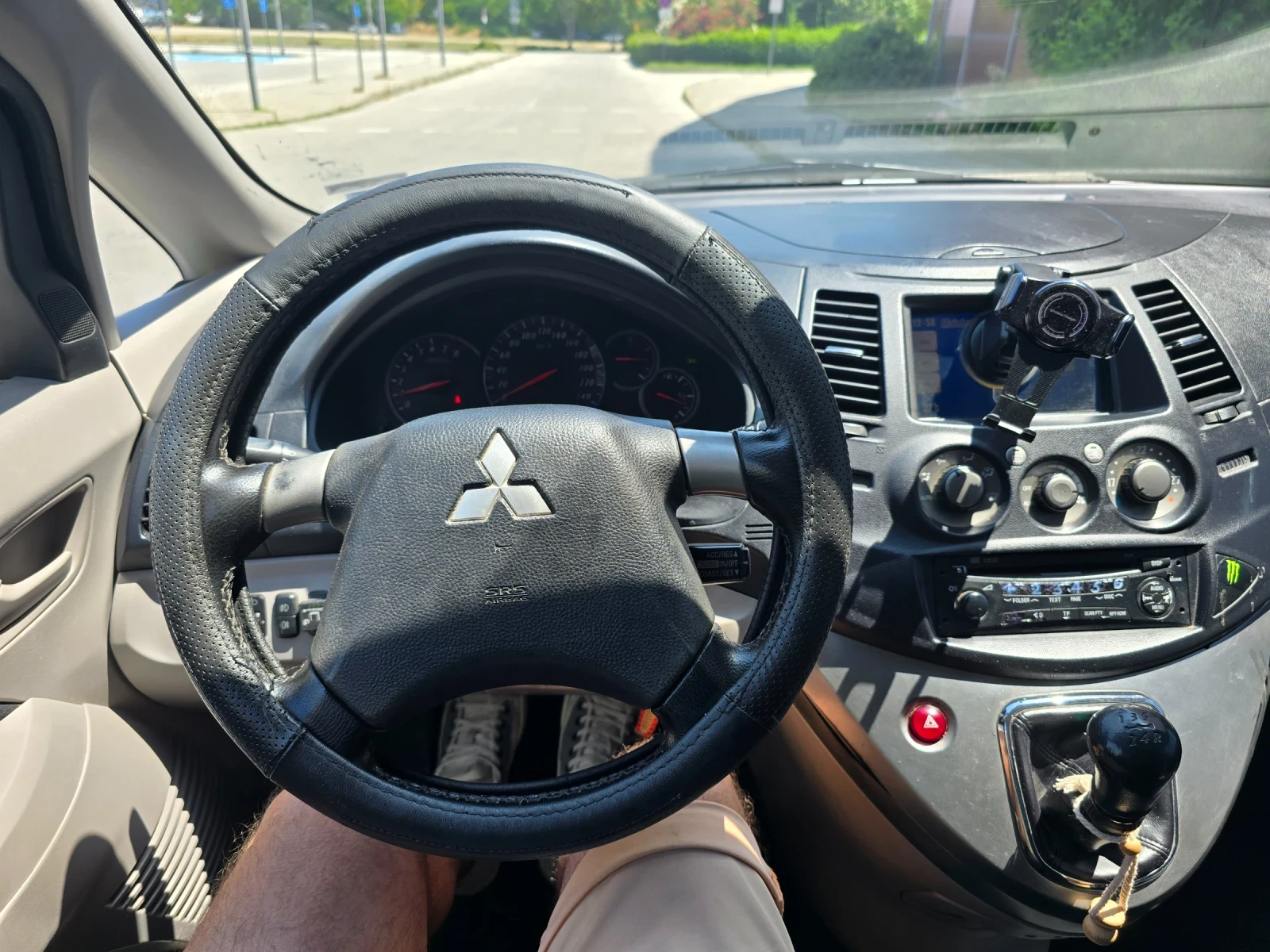 Mitsubishi Grandis  - изображение 6