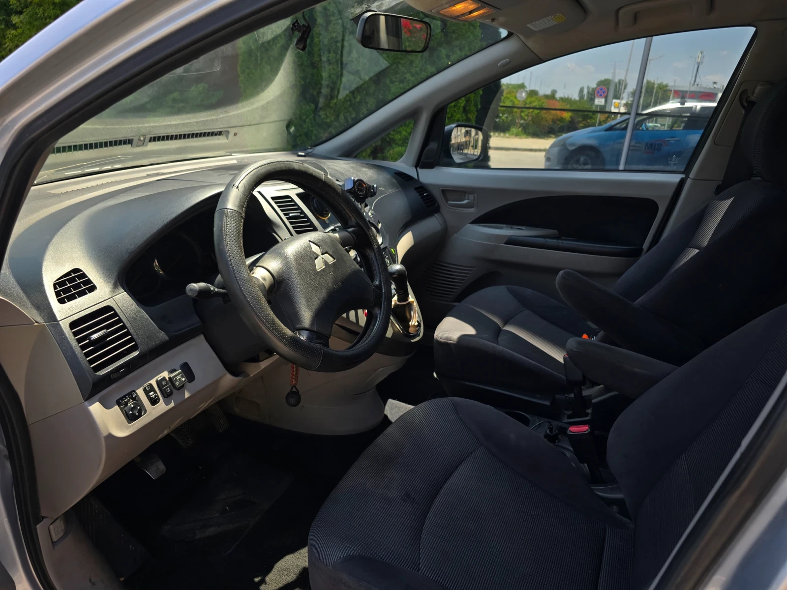 Mitsubishi Grandis  - изображение 10