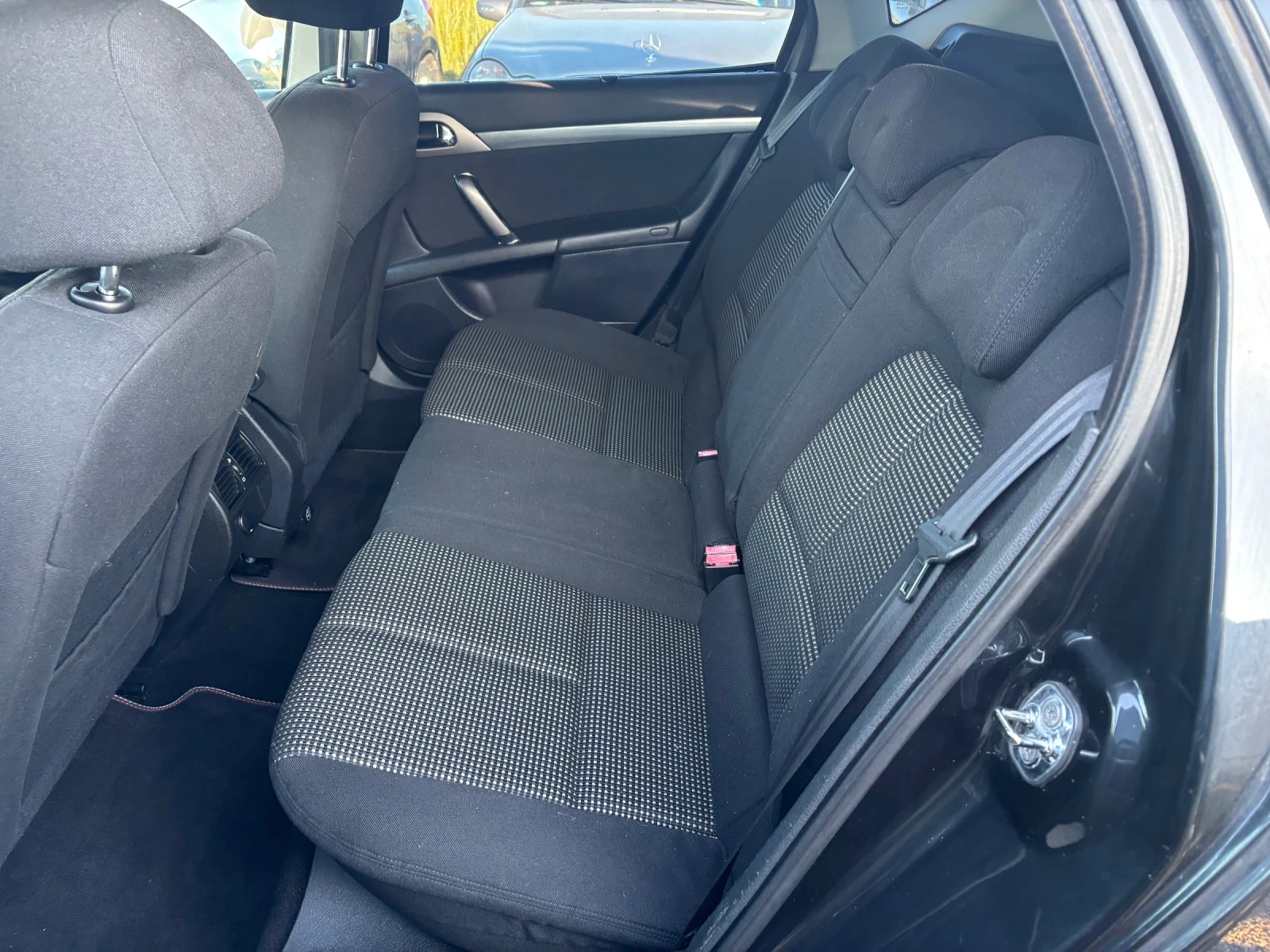 Peugeot 407 2.0-136кс , автоматик - изображение 9
