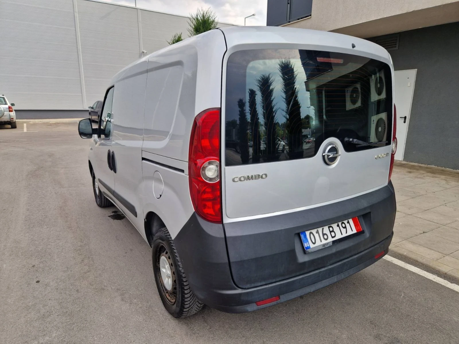 Opel Combo 1.3 - изображение 4