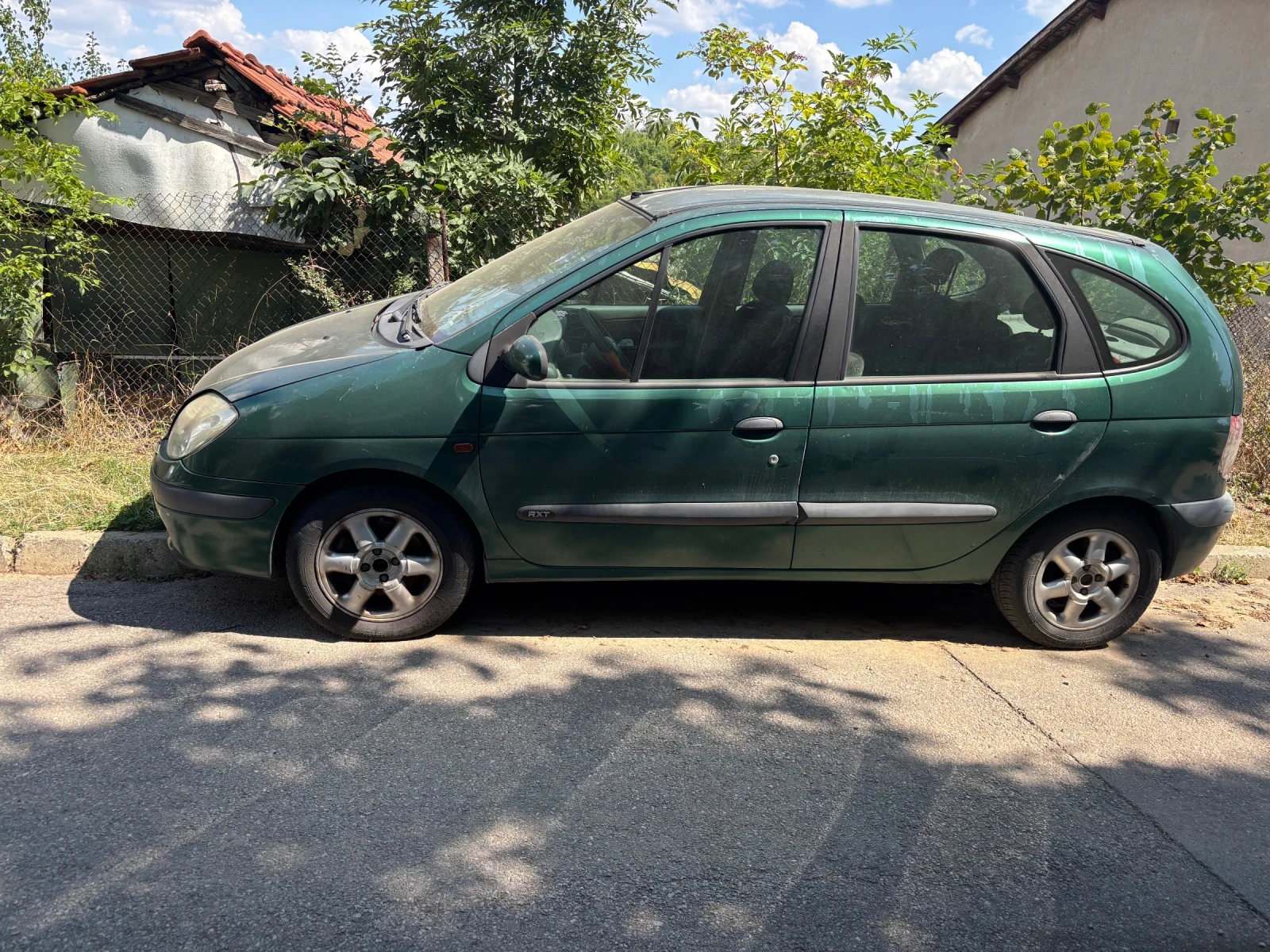 Renault Scenic 1.6 - изображение 2