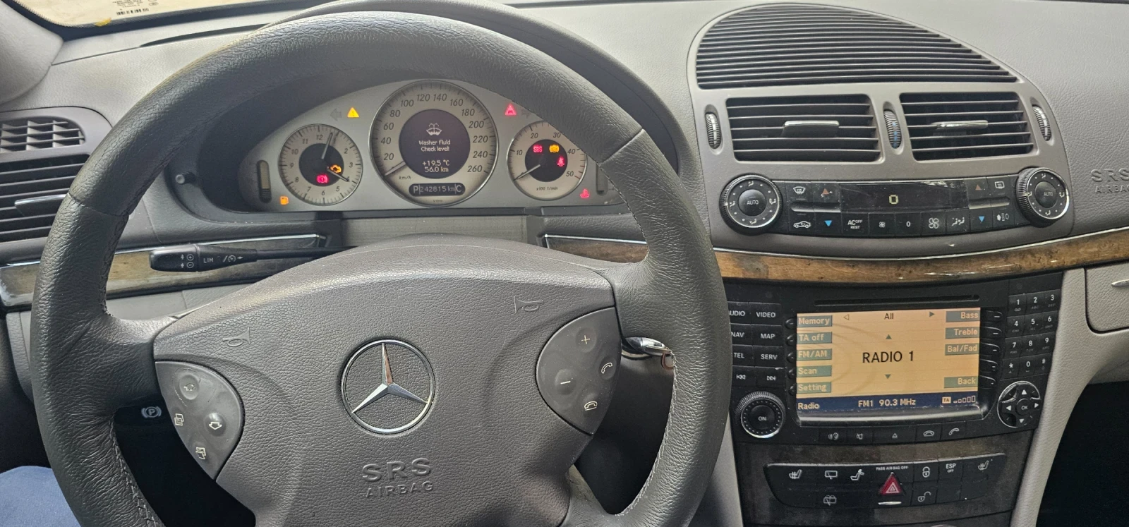 Mercedes-Benz E 320  - изображение 3