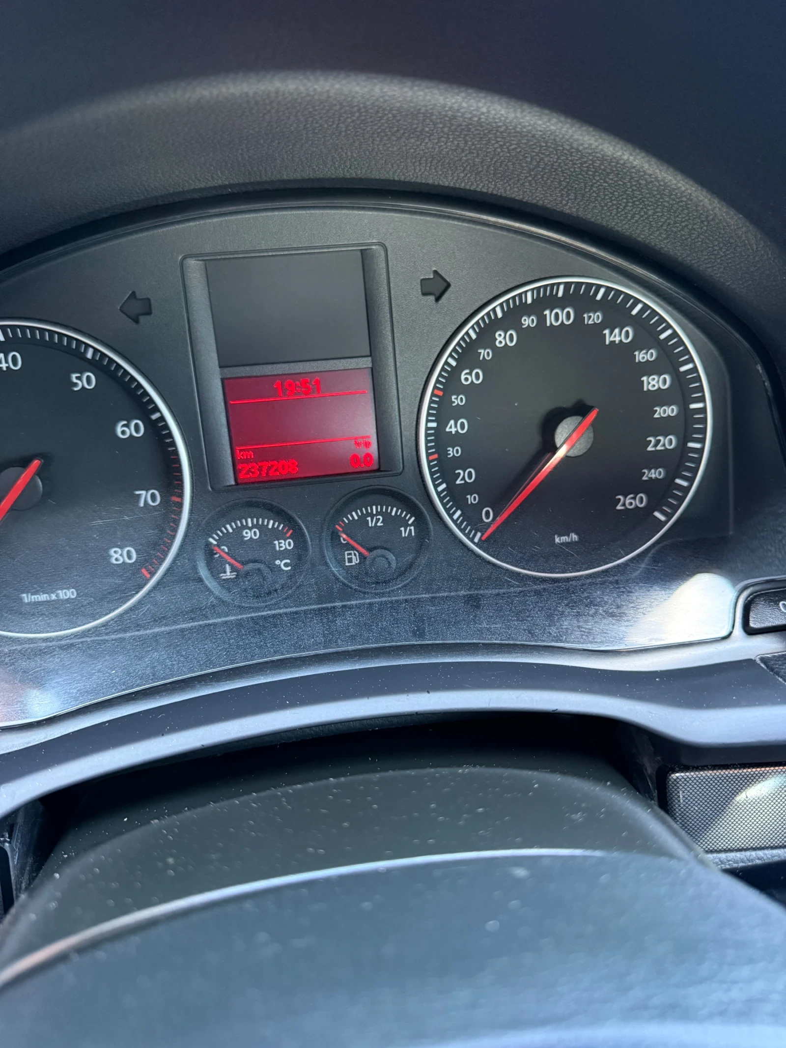 VW Golf 1.6 102 кс. Нов внос. Германия - изображение 10