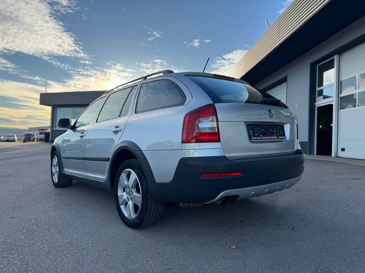 Skoda Octavia 2.0TDI SCOUT | Mobile.bg — изображение 4