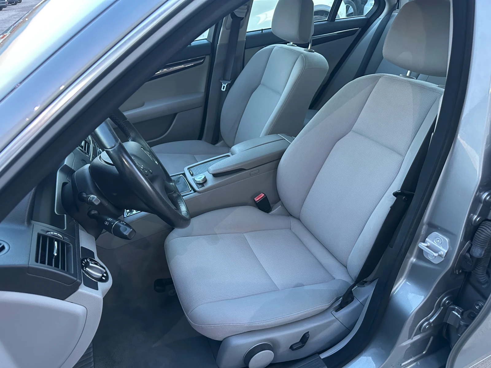 Mercedes-Benz C 200 2.2CDi - изображение 10