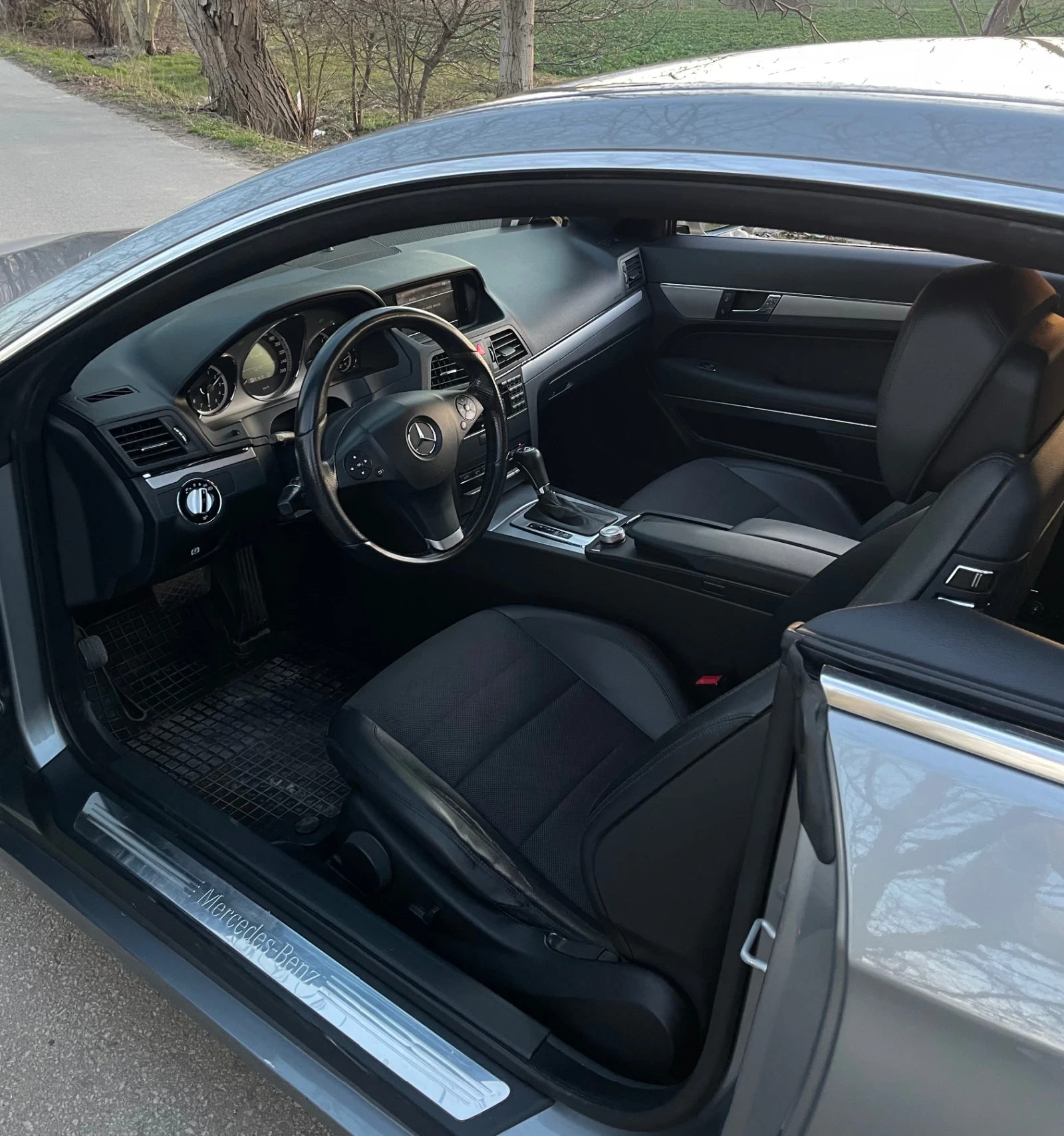 Mercedes-Benz E 350 Купе, снимка 8 - Автомобили и джипове - 53817738