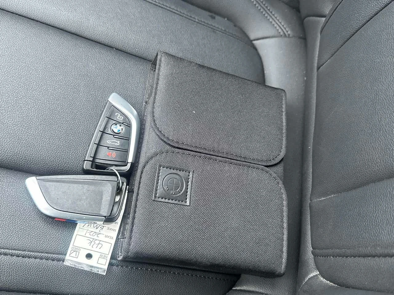 BMW 330 * 330e xDrive Plug In Hybrid * ШИБИДАХ* ПОДГРЕВ* , снимка 13 - Автомобили и джипове - 54152933