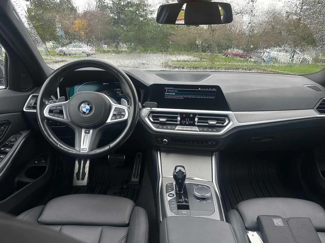 BMW 330 * 330e xDrive Plug In Hybrid * ШИБИДАХ* ПОДГРЕВ* , снимка 16 - Автомобили и джипове - 54152933
