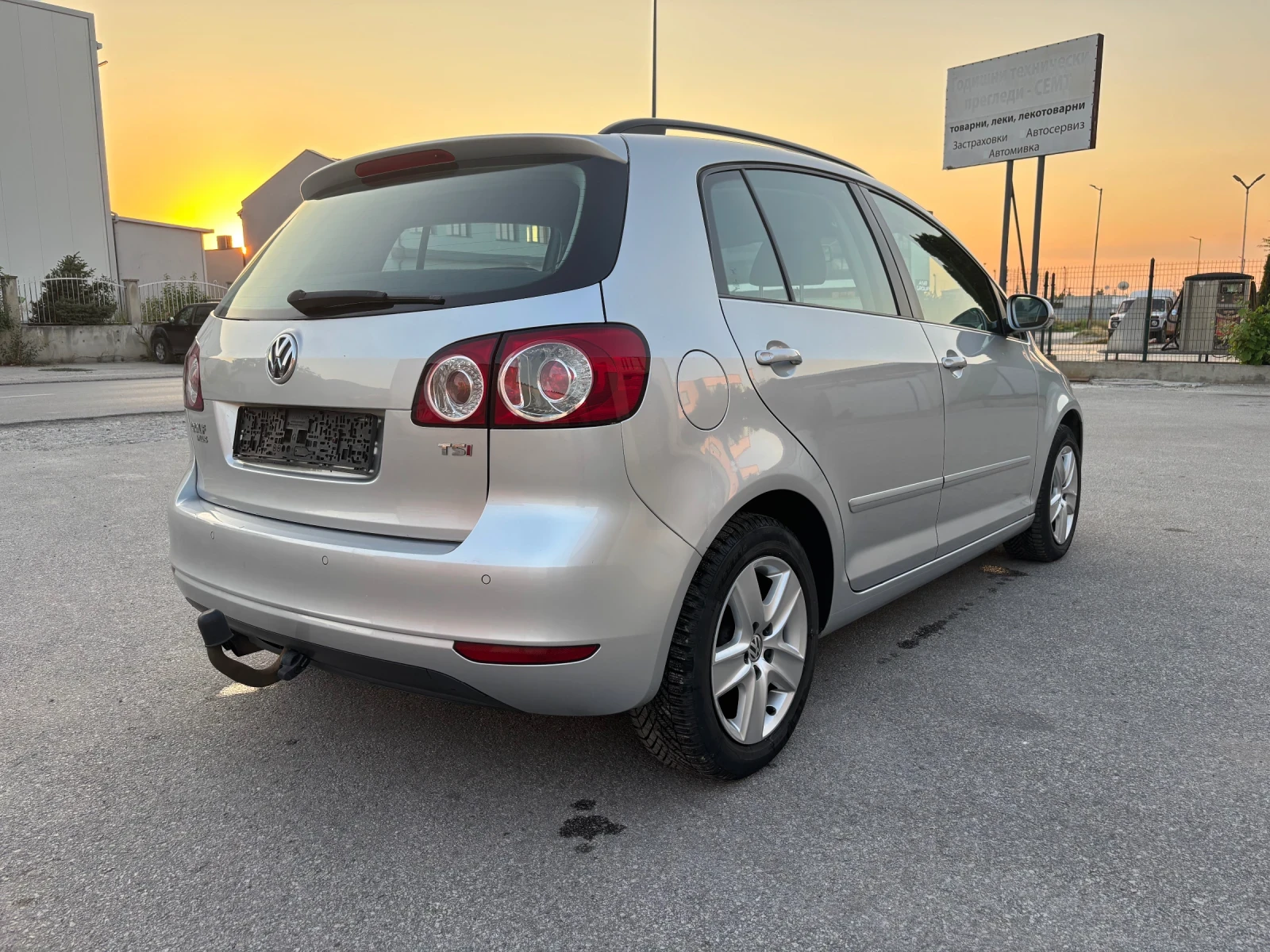 VW Golf Plus 1.4 TSI, снимка 5 - Автомобили и джипове - 54196049