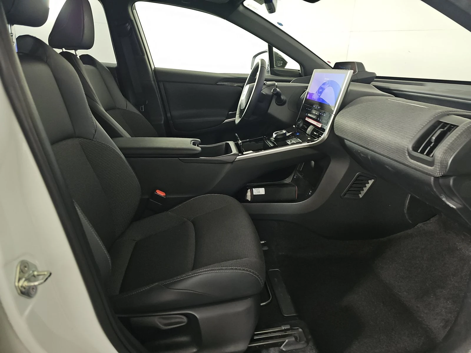 Toyota bZ4X XLE AWD | Mobile.bg � ����������� 8