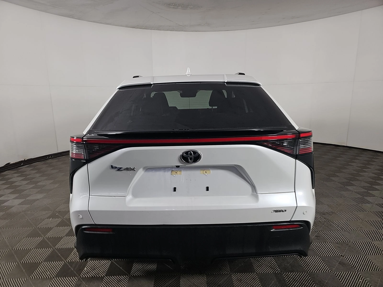 Toyota bZ4X XLE AWD | Mobile.bg � ����������� 5