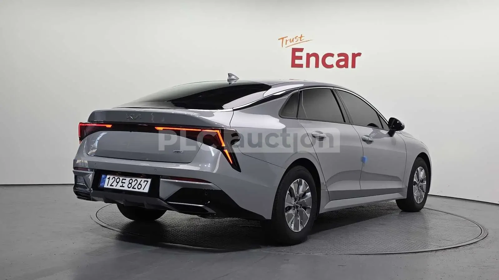 Kia K5 Hybrid| КАМЕРА| DIST| ОБДУХВАНЕ| ВКЛ.ТЕХНОТЕСТ, снимка 2 - Автомобили и джипове - 55087054