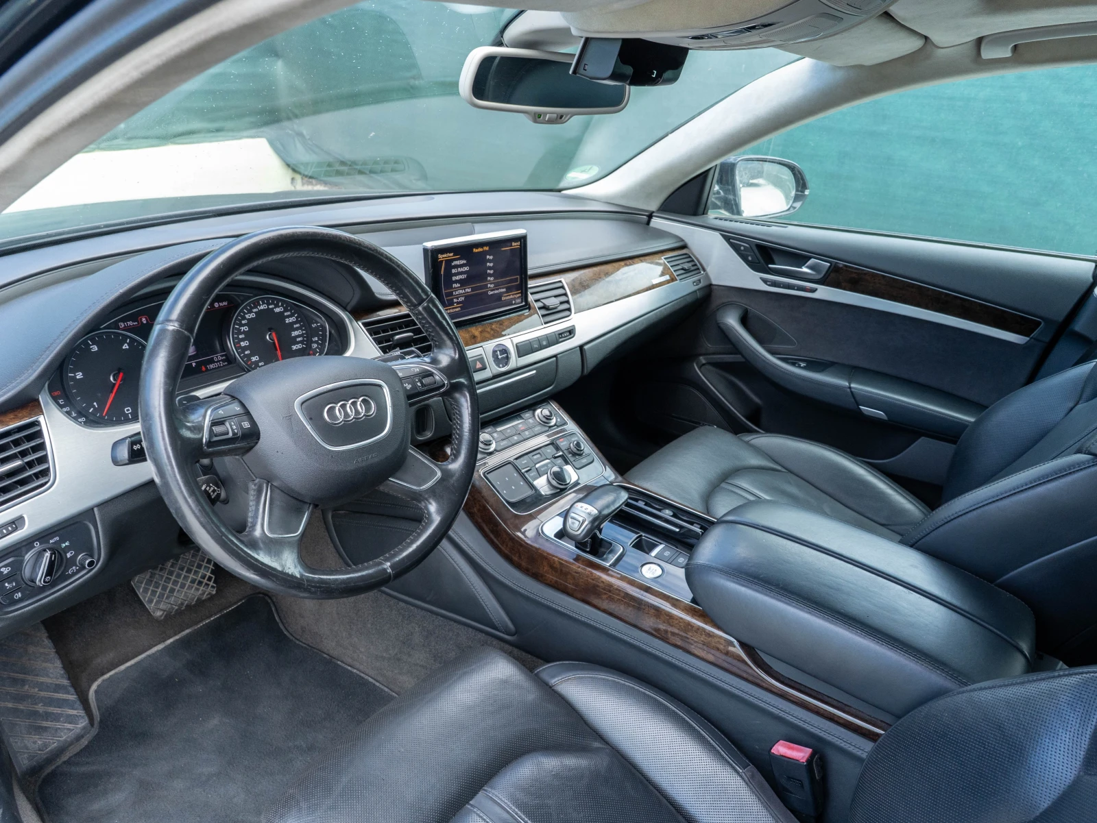 Audi A8 4.2 TDI 351к.с. Long Всички Екстри, снимка 9 - Автомобили и джипове - 55213173