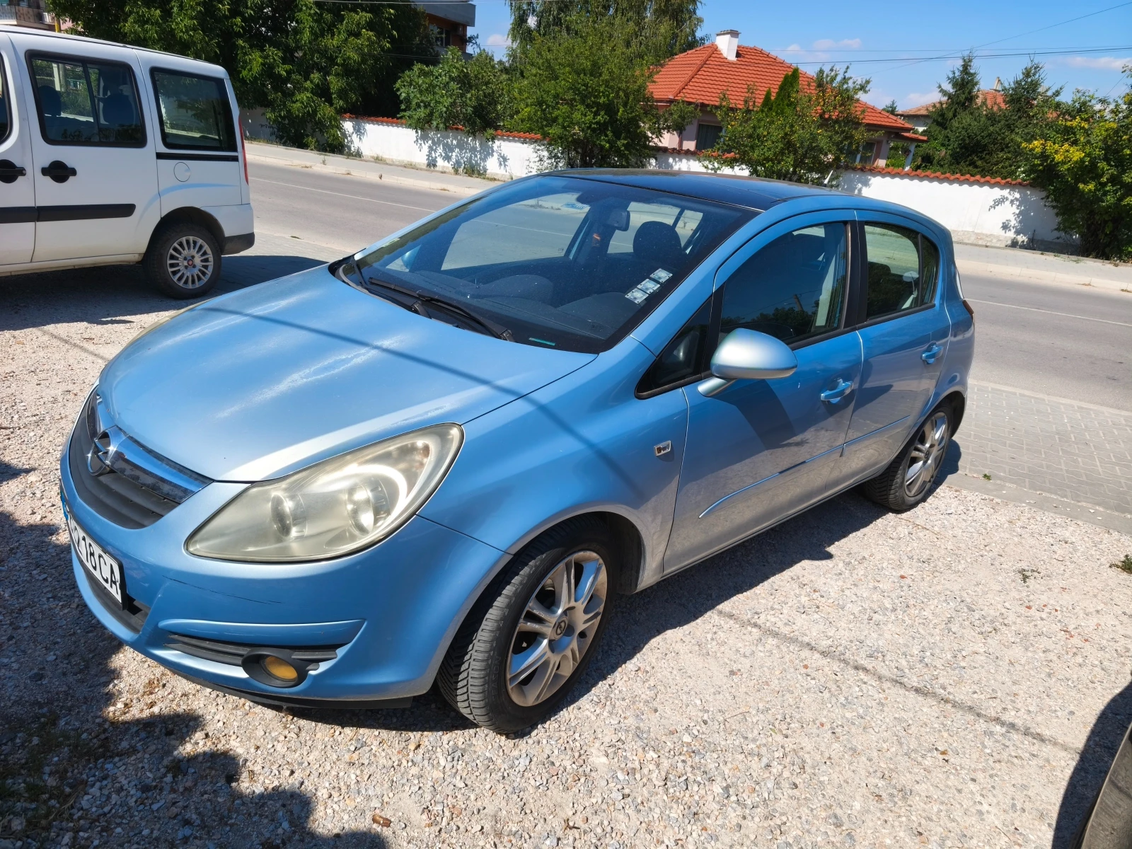 Opel Corsa 1.4i, снимка 3 - Автомобили и джипове - 55465379