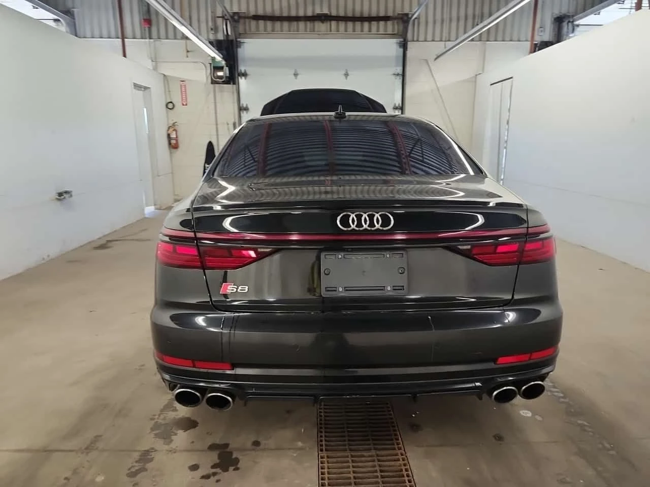 Audi S8 * 4.0 TFSI QUATTRO * CARFAX * ЦЕНА ДО БГ, снимка 4 - Автомобили и джипове - 55491935