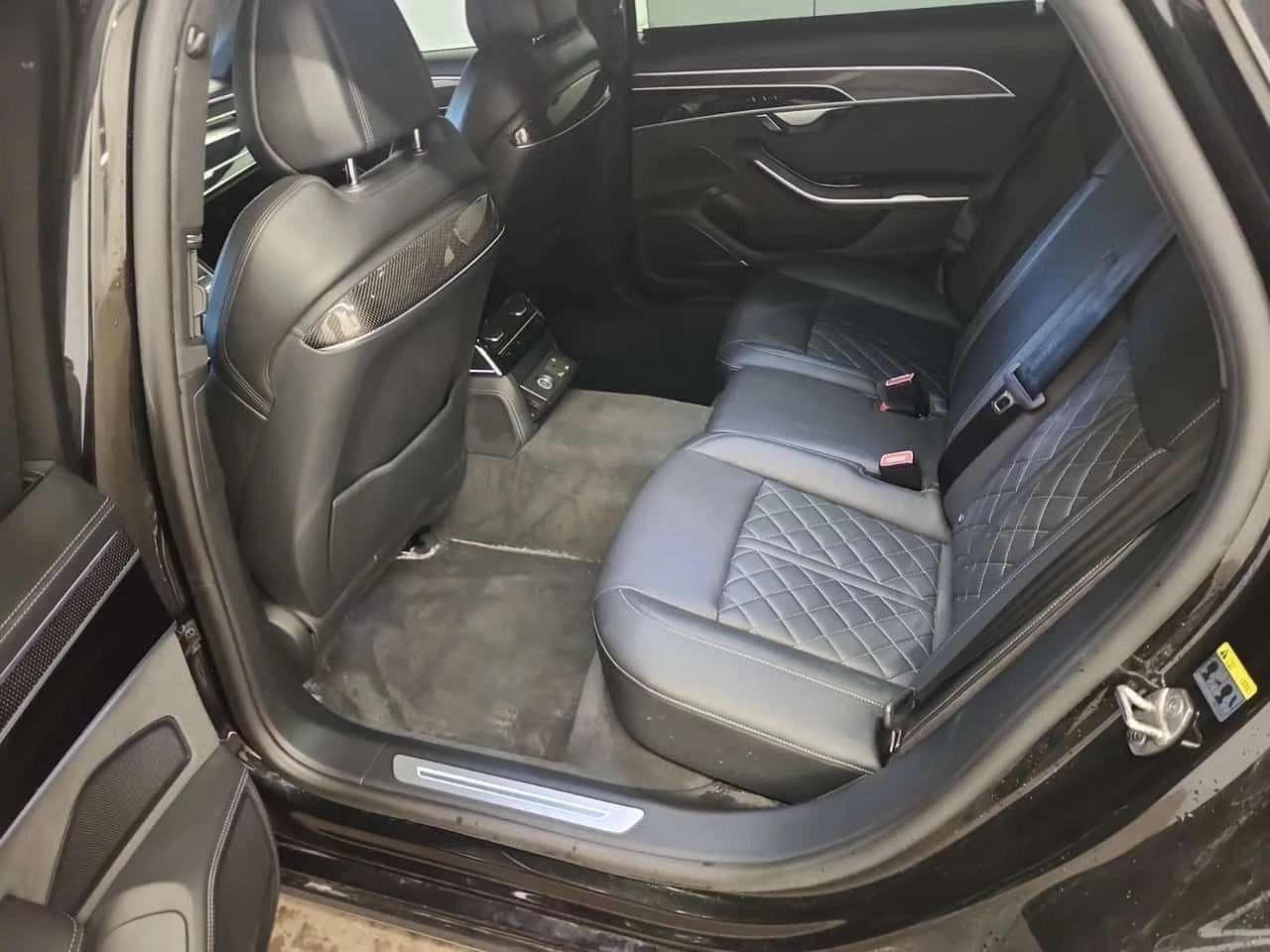 Audi S8 * 4.0 TFSI QUATTRO * CARFAX * ЦЕНА ДО БГ, снимка 11 - Автомобили и джипове - 55491935