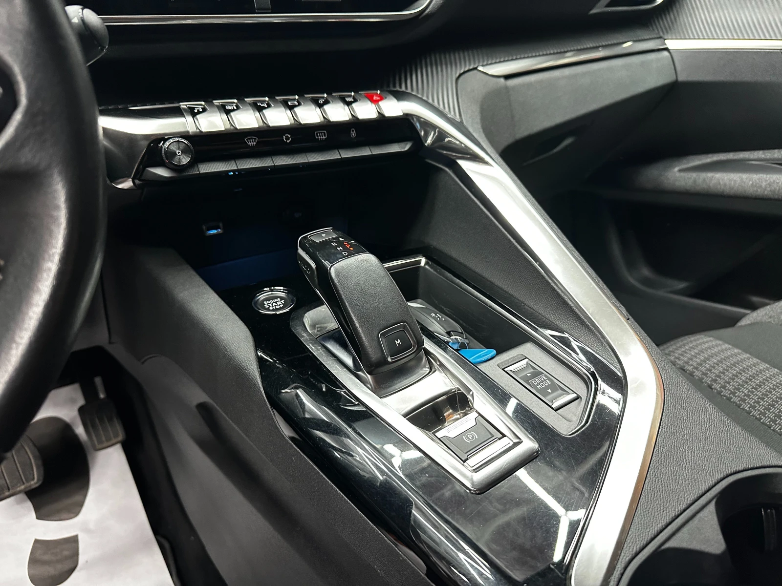 Peugeot 3008 1.5E-HDI 131кс/Face/ГАРАНЦИЯ 6 мес/, снимка 9 - Автомобили и джипове - 56102891