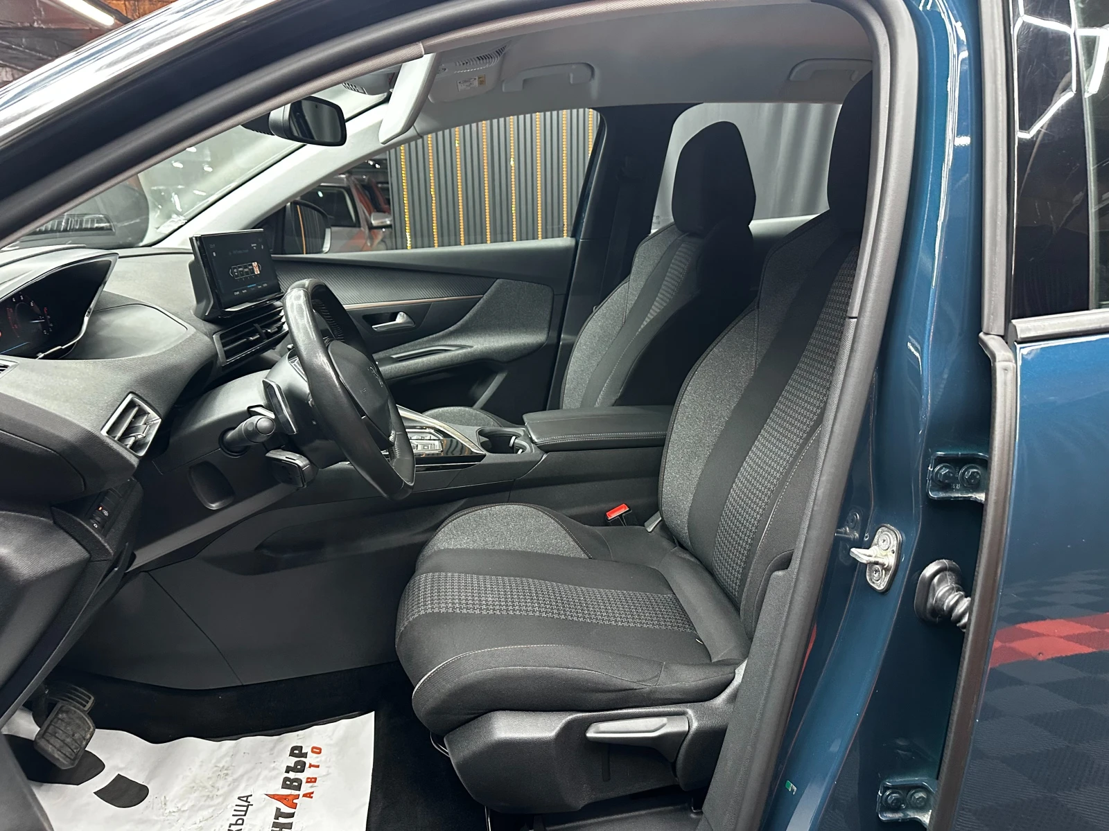 Peugeot 3008 1.5E-HDI 131кс/Face/ГАРАНЦИЯ 6 мес/, снимка 6 - Автомобили и джипове - 56102891