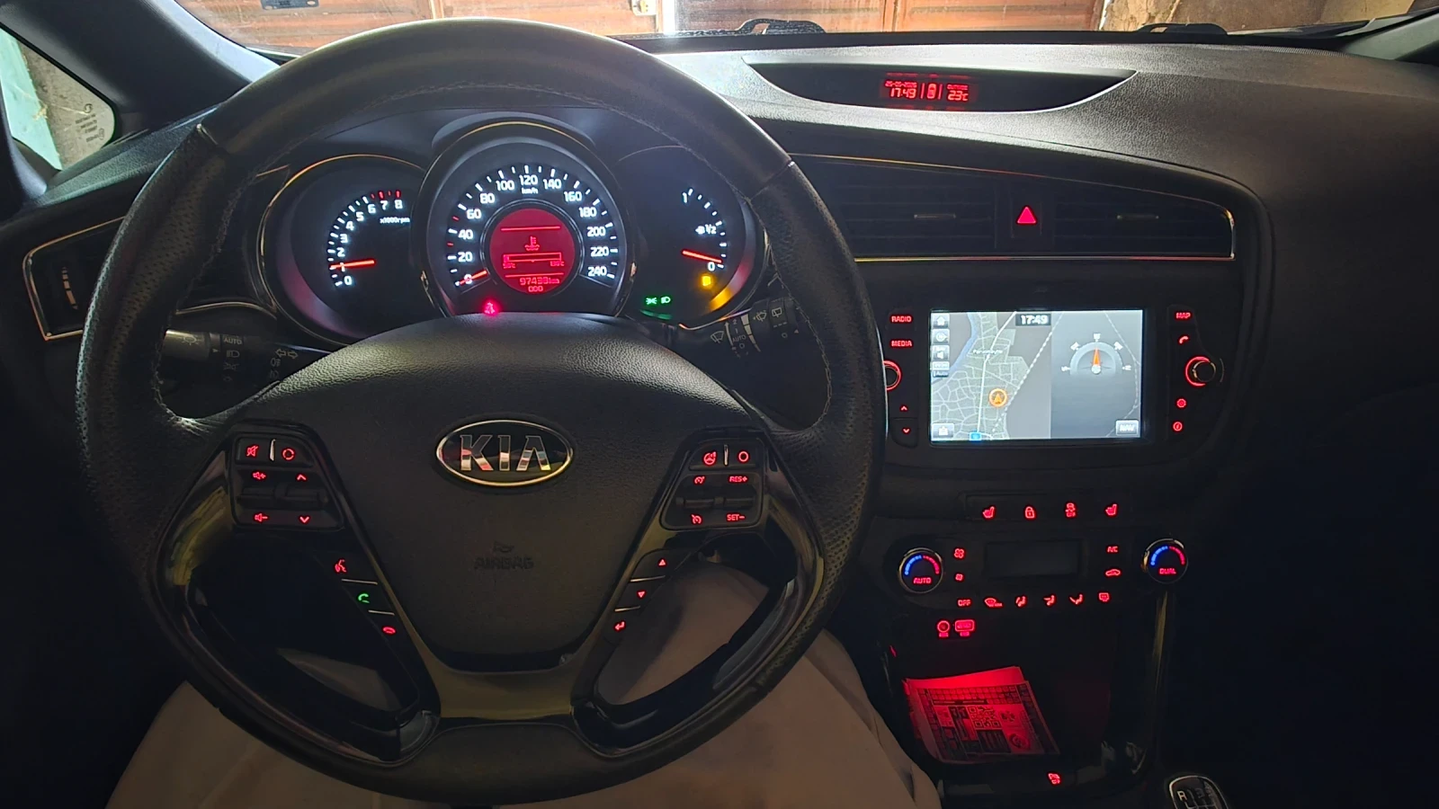Kia Ceed GT , снимка 16 - Автомобили и джипове - 56172255