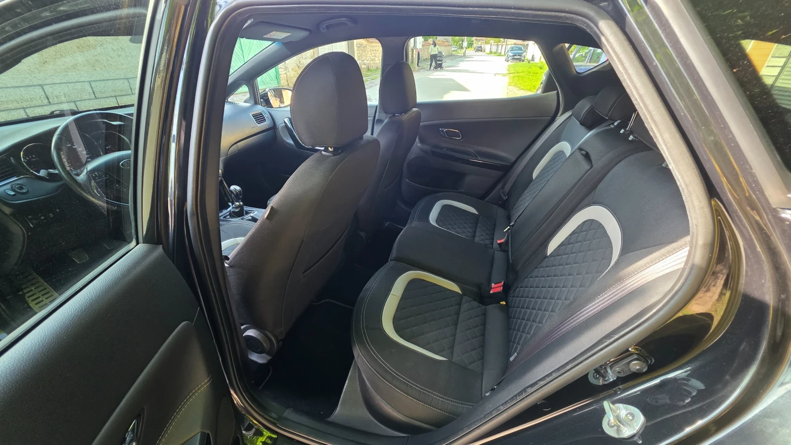 Kia Ceed GT , снимка 10 - Автомобили и джипове - 56172255