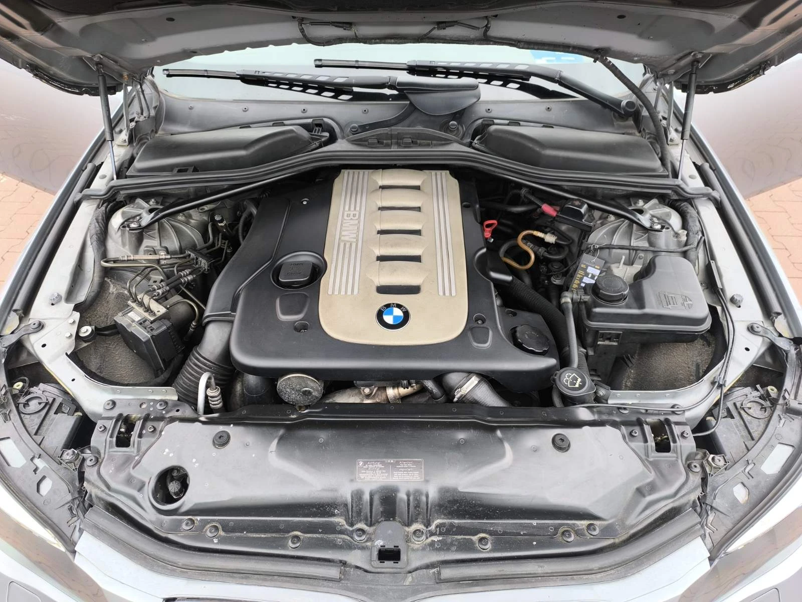 BMW 530 E61, снимка 3 - Автомобили и джипове - 56317912