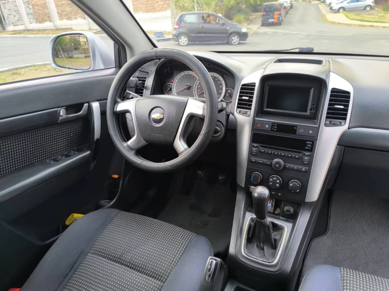 Chevrolet Captiva, снимка 4 - Автомобили и джипове - 51897172