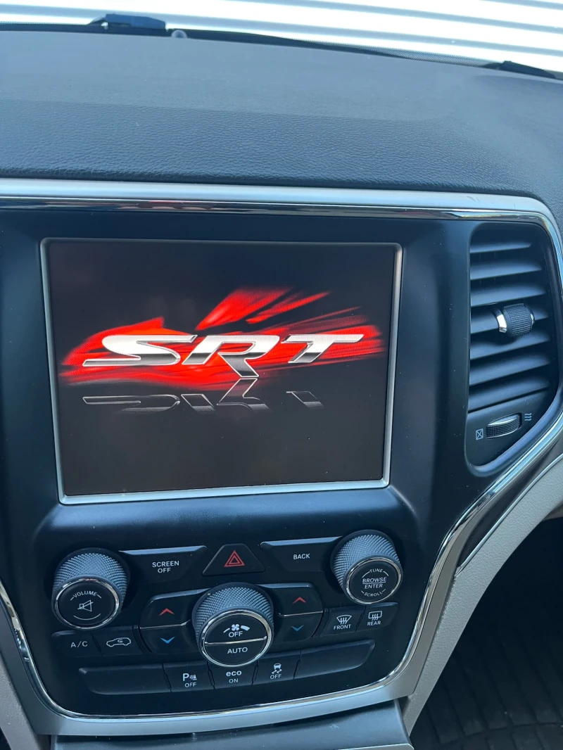 Jeep Grand cherokee 5.7 HEMI, снимка 8 - Автомобили и джипове - 52309069