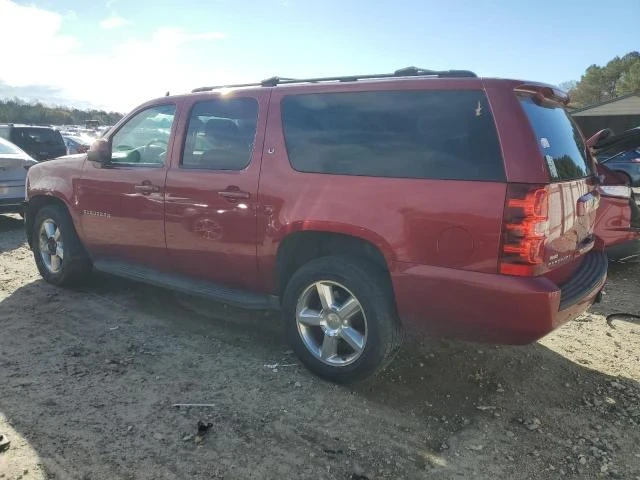 Chevrolet Suburban, снимка 2 - Автомобили и джипове - 48815099