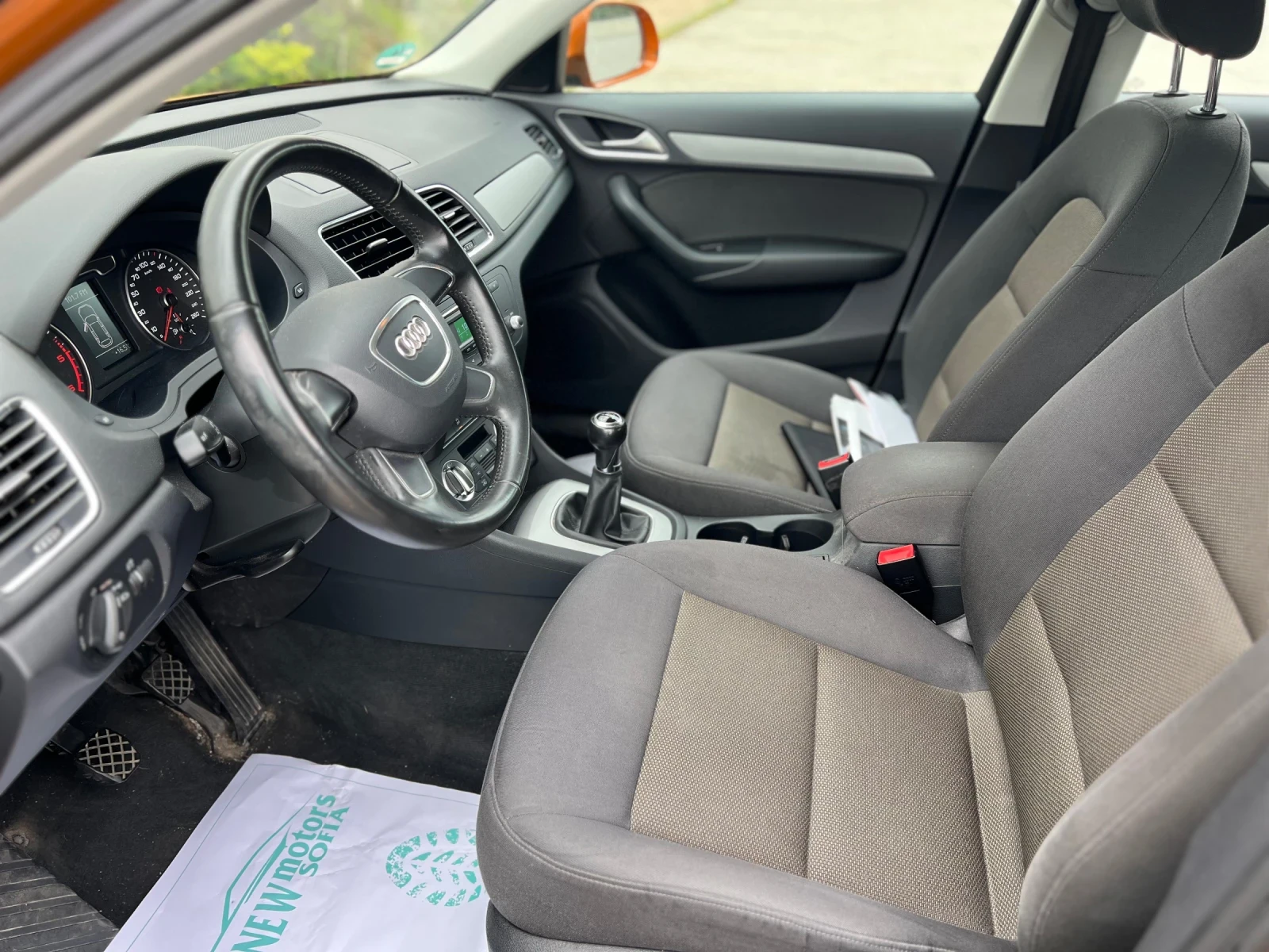 Audi Q3 2.0TDi-Сервизна история-лизинг през уникредит - изображение 9