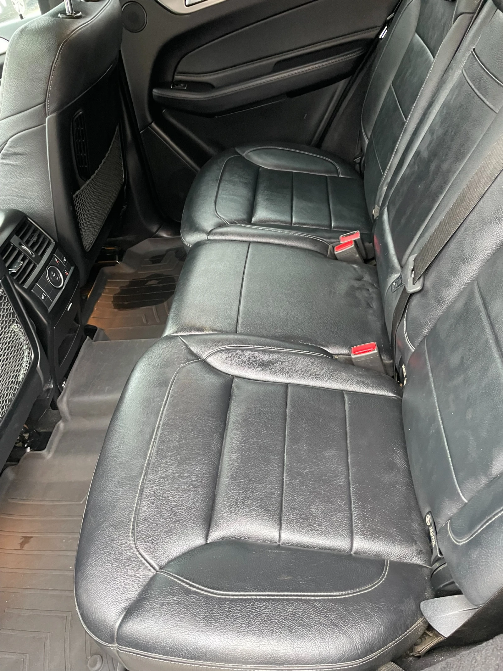 Mercedes-Benz GLE 400 ПЪРВИ СОБСТВЕНИК!!! - изображение 10