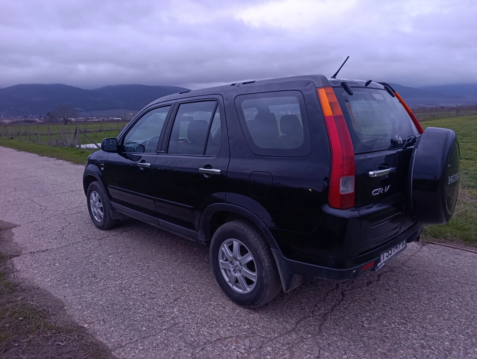 Honda Cr-v 2.0i 4x4, снимка 2 - Автомобили и джипове - 53514491