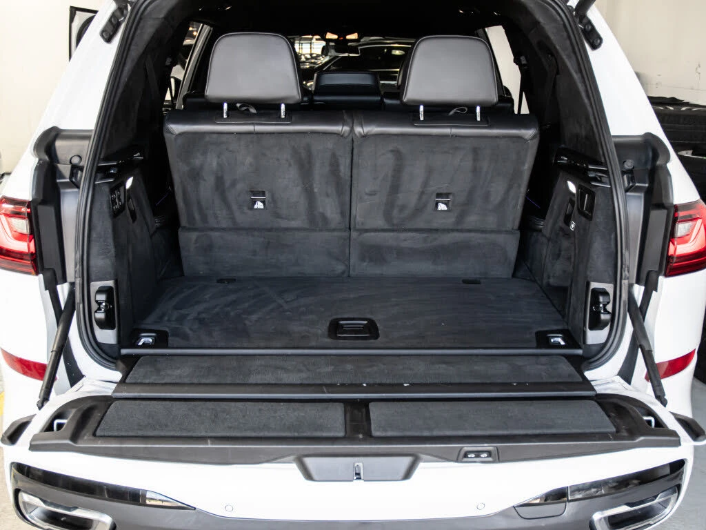 BMW X7 XDRIVE40I M SPORT| LASER| H/K| DISTRONIC| ПАНО| ОБ, снимка 17 - Автомобили и джипове - 53799117